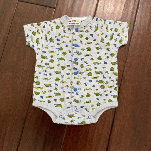 Lot of 6 Baby Boy Clothing size 0-3 - Picture 4 of 14